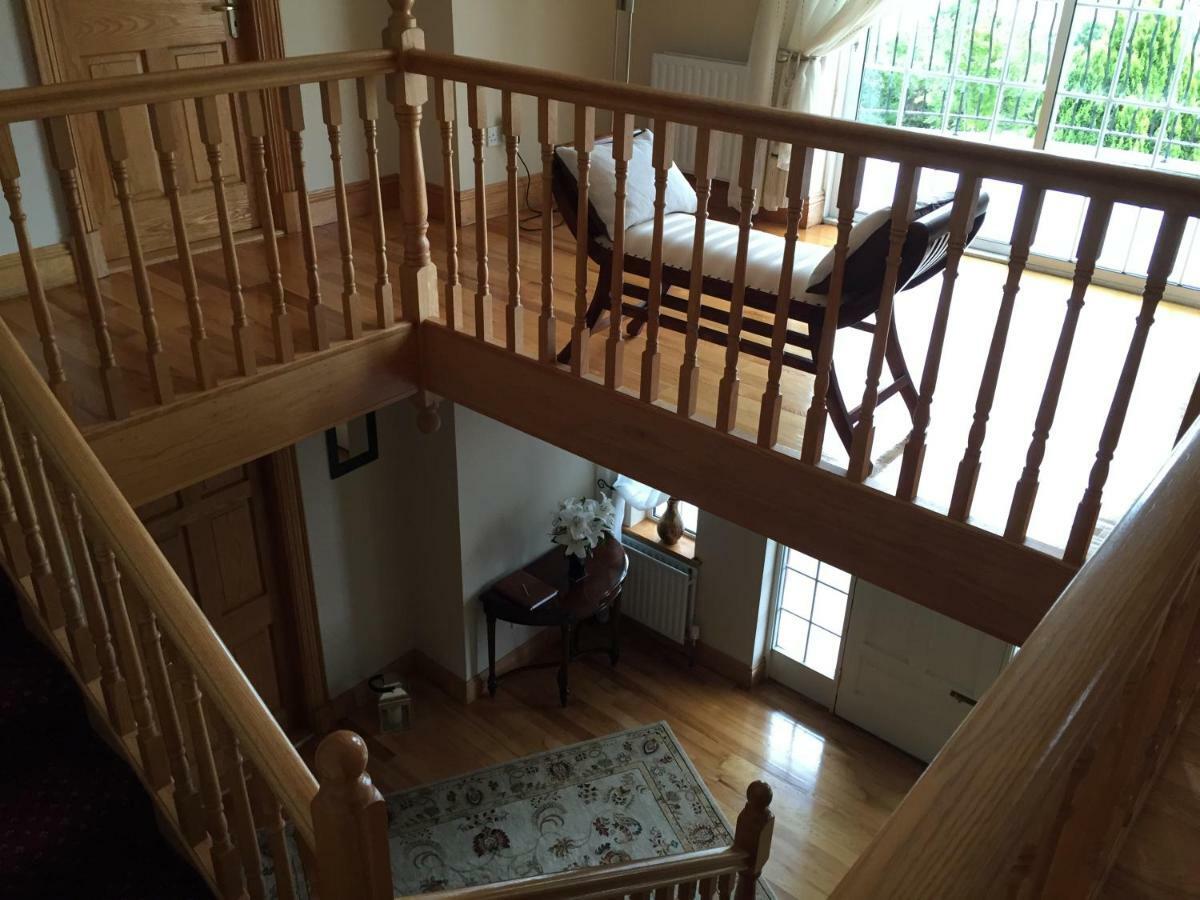 The Lodge B&B Galway Esterno foto