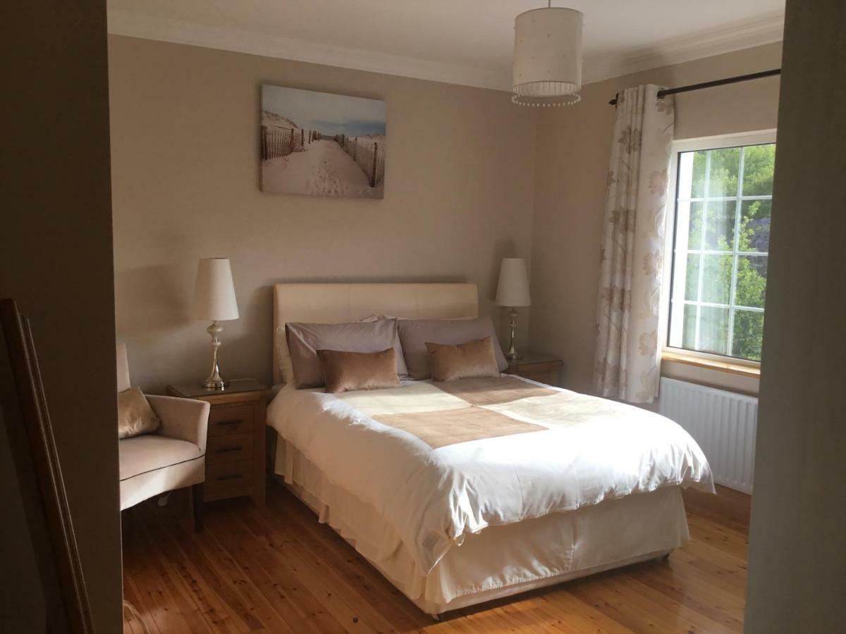 The Lodge B&B Galway Esterno foto